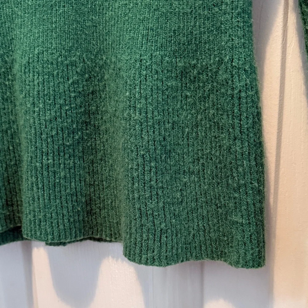 Emerald Green Peplum Button Down V-Neck Cardigan size M - Picture 8 of 13